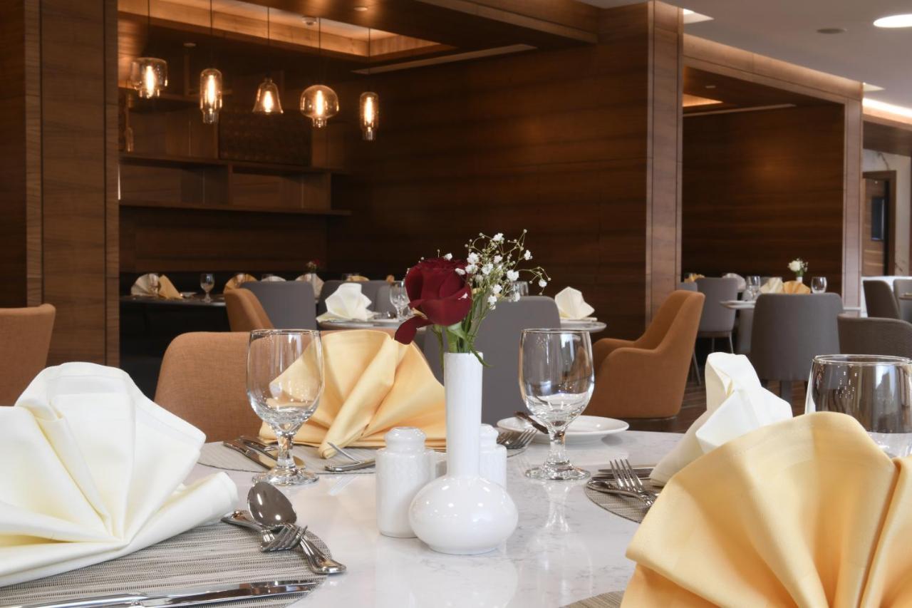 Golden Tulip Эр-Рияд Экстерьер фото